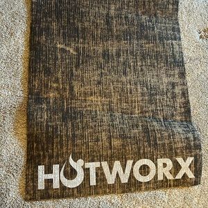 Hotworx yoga mat and towel